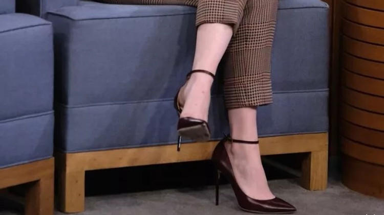 职场气质穿搭指南!轻松摆脱身上的幼稚感