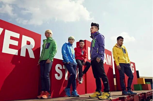 又炫酷性能又强的电动车,两轮小钢炮电动车多少钱