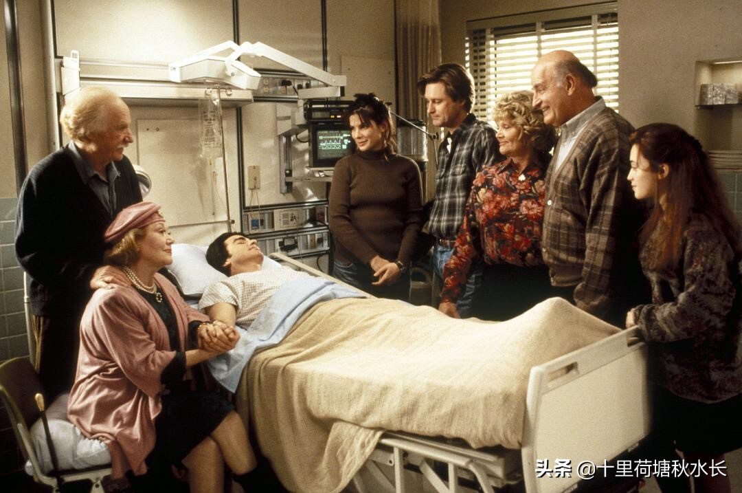 爱情从来都是藏不住的，露西和杰克的感情在了解中水到渠成