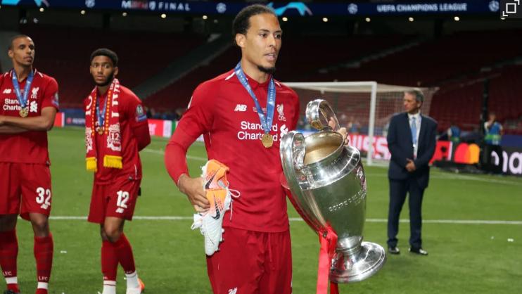 《踢球者》盘点世界足坛18笔最贵交易