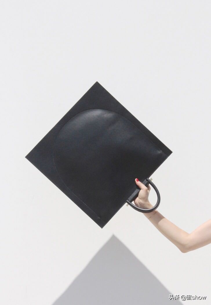 小众质感男皮鞋品牌,低调的性价比豪华车