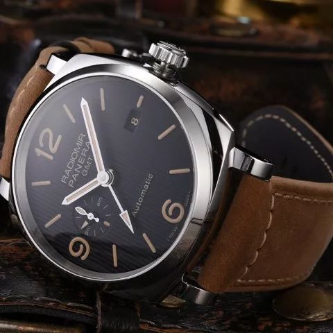 夜光最好的手表,手表夜光灯什么颜色好