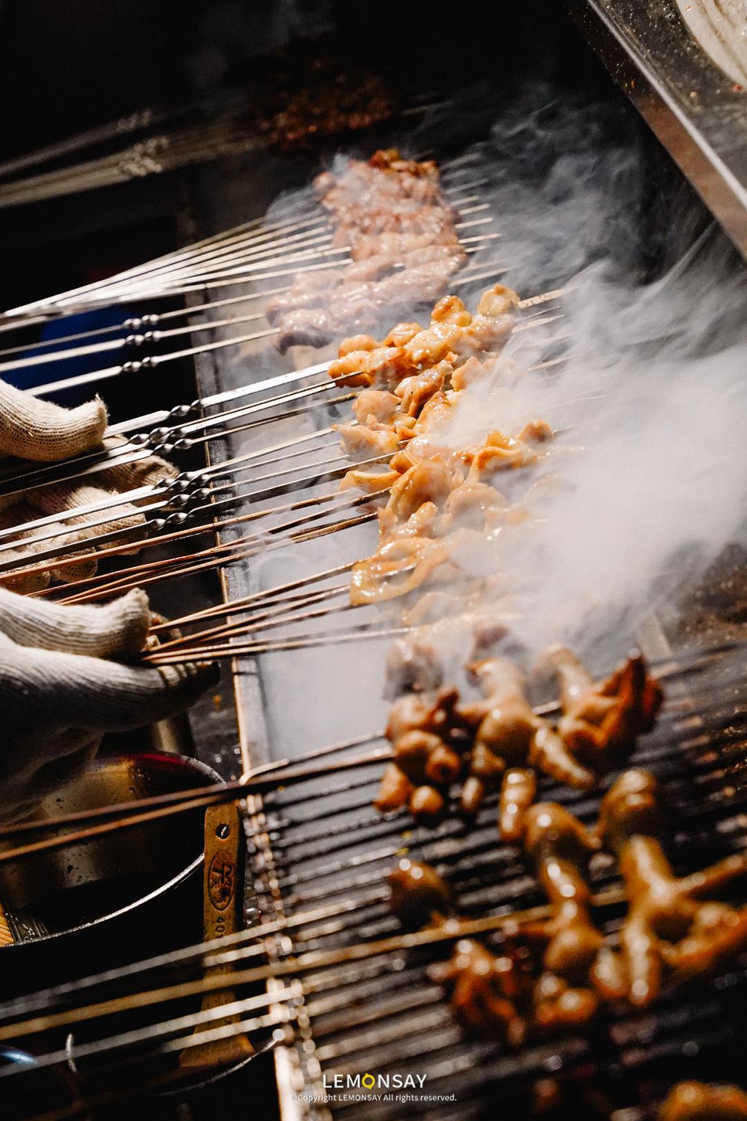 300°C石头锅，天黑才能吃