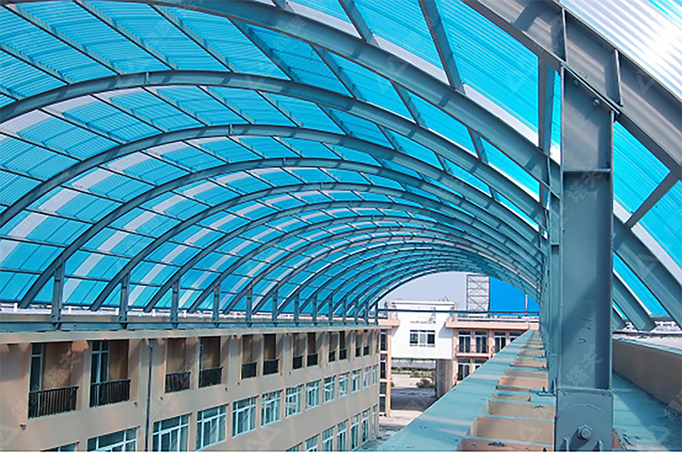 上海绿澳pc板材,塑料中空板与pc阳光板比较