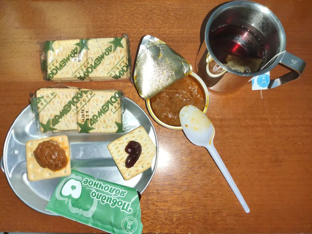 战斗民族吃什么?-俄军单兵24小时*战野**口粮3号餐测评丨评测