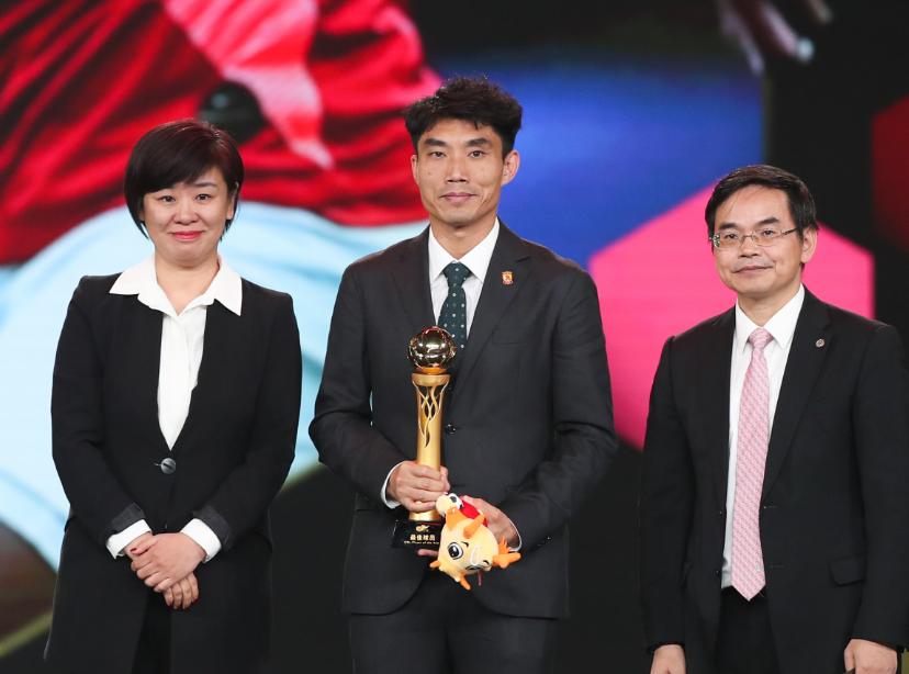 恒大又开创中超先河，队长郑智升任助理教练，未来或接班卡纳瓦罗