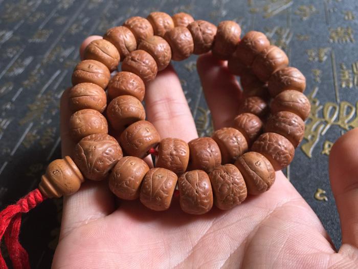 凤眼菩提怎么盘玩红得快,凤眼菩提怎么盘玩看上去红而干净