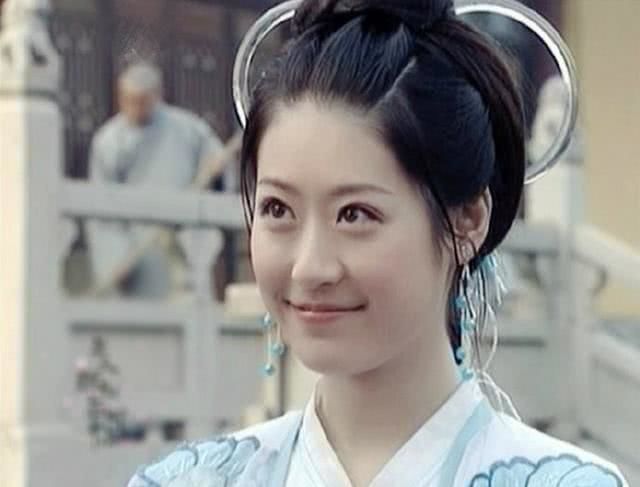 曾被周星驰雪藏的女星,曾经被周星驰捧红的女明星