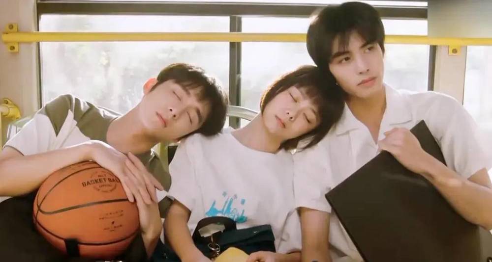 眼神清澈楚楚动人,眼神清澈国风美少年