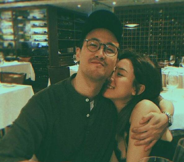 曾志伟小儿子结婚了吗,曾志伟年轻时候和他儿子照片对比