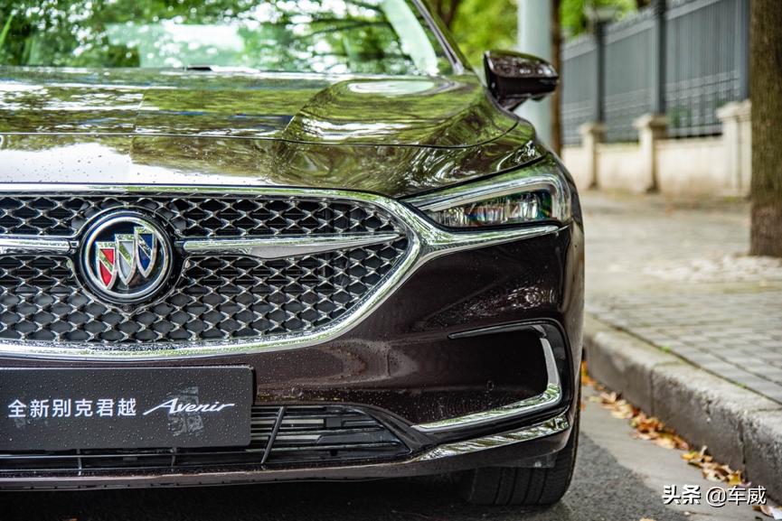 别克新君越的行驶质感怎么样,别克君越尊贵版空间