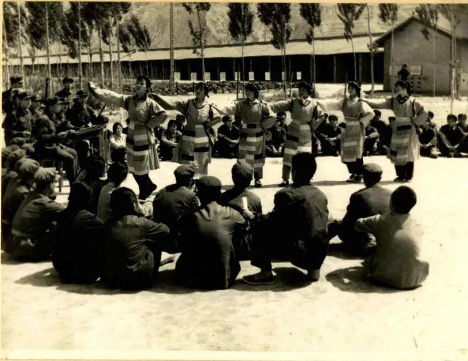 65式军装军训老照片,三十年前新兵军训老照片