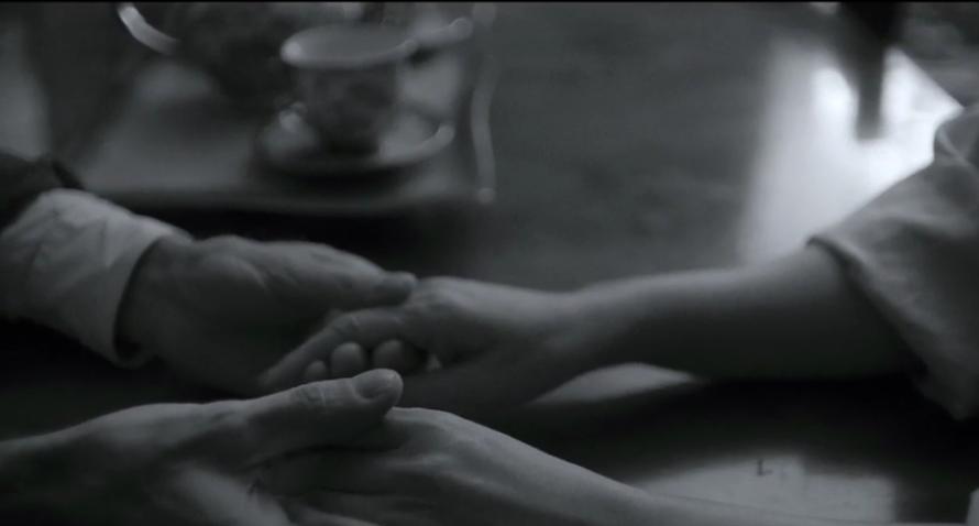 “*片禁**之王”的电影终于踏进影院！50岁巩俐演当红女星仍性感有味