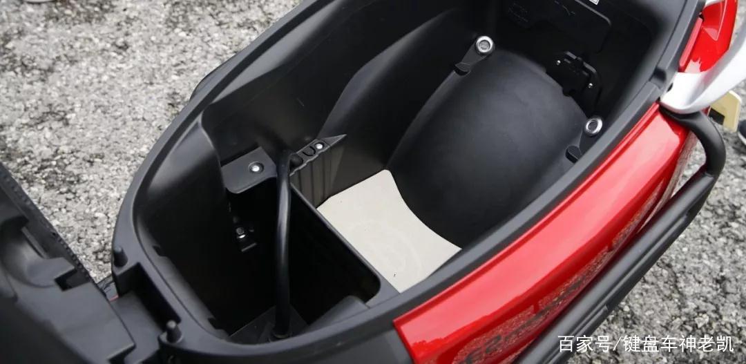 续航200公里超强电动车,大阳混动摩托最新