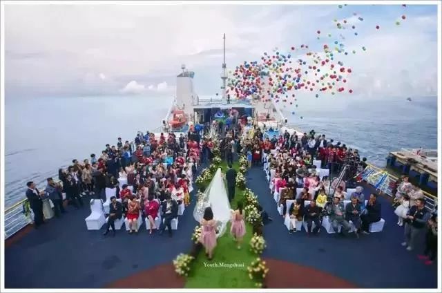 威海必到打卡地儿,威海好玩打卡地海上冲浪