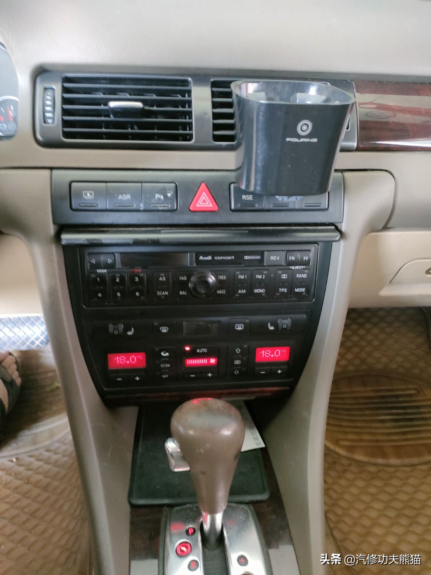 2003年老奥迪a6,2012年奥迪a6经典