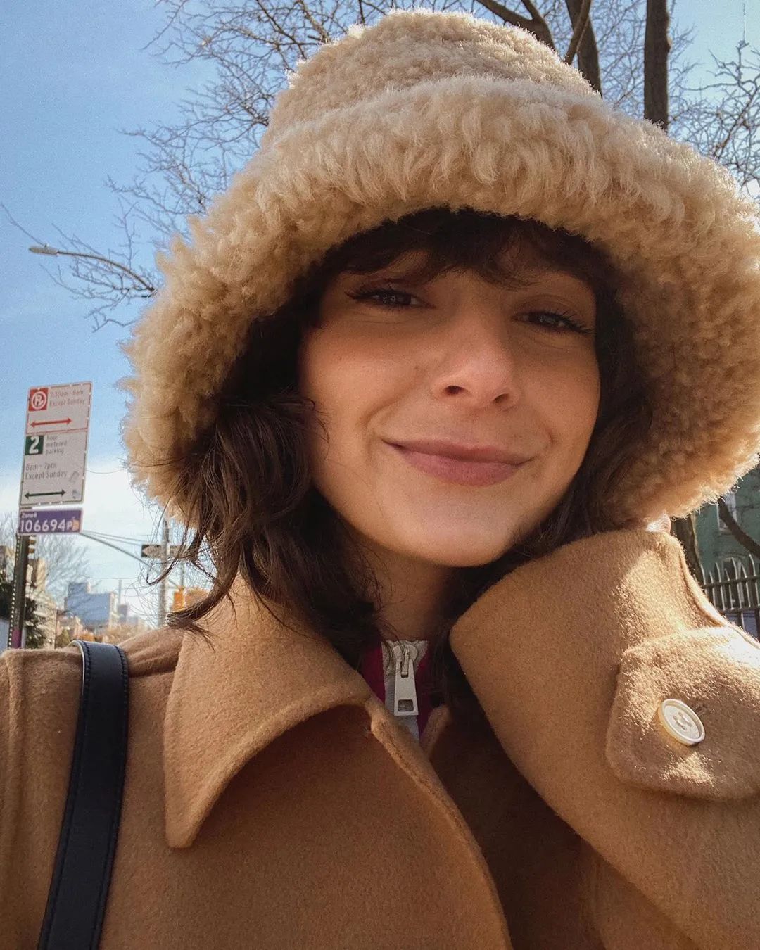 圆脸戴什么帽子比较好,圆脸女孩如何选帽子