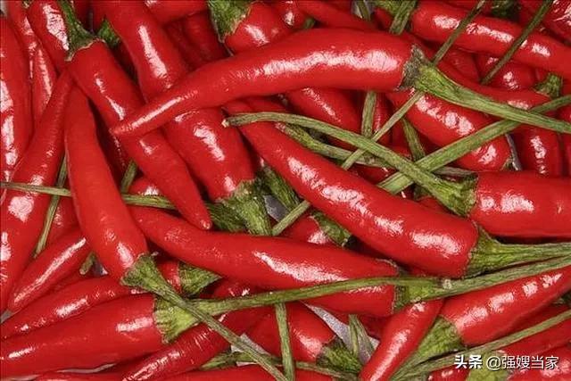 水煮大虾的虾用不用腌一下,煮大虾几分钟虾肉吃着嫩