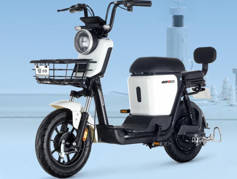 电动自行车小牛和雅迪怎么选,雅迪新国标入门电动自行车推荐