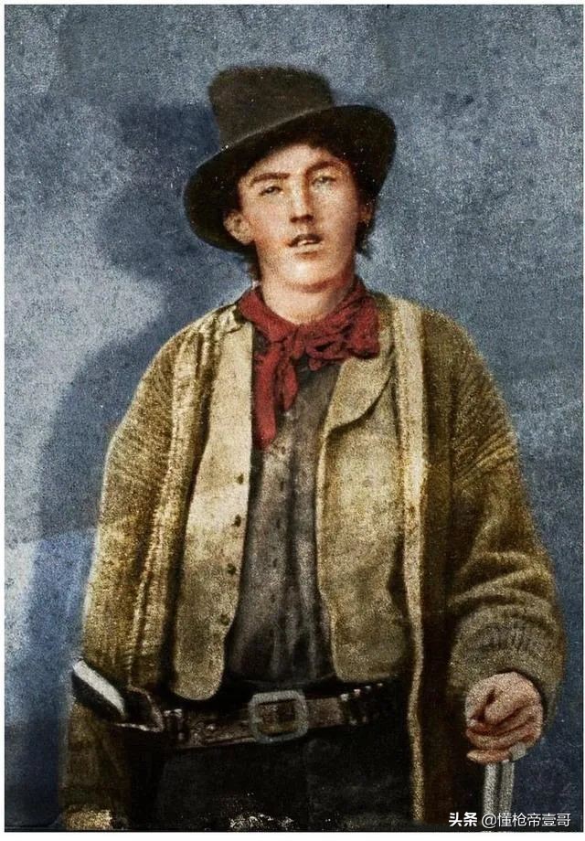 警方悬赏15万元抓捕逃犯,警方悬赏20万缉拿逃犯犯了什么罪