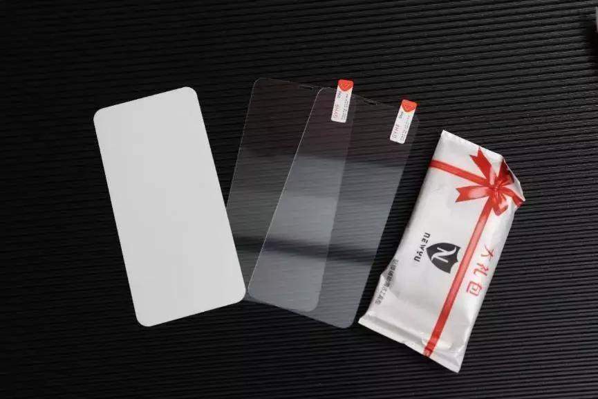 iphone最好贴什么样的钢化膜,iphone13钢化玻璃膜