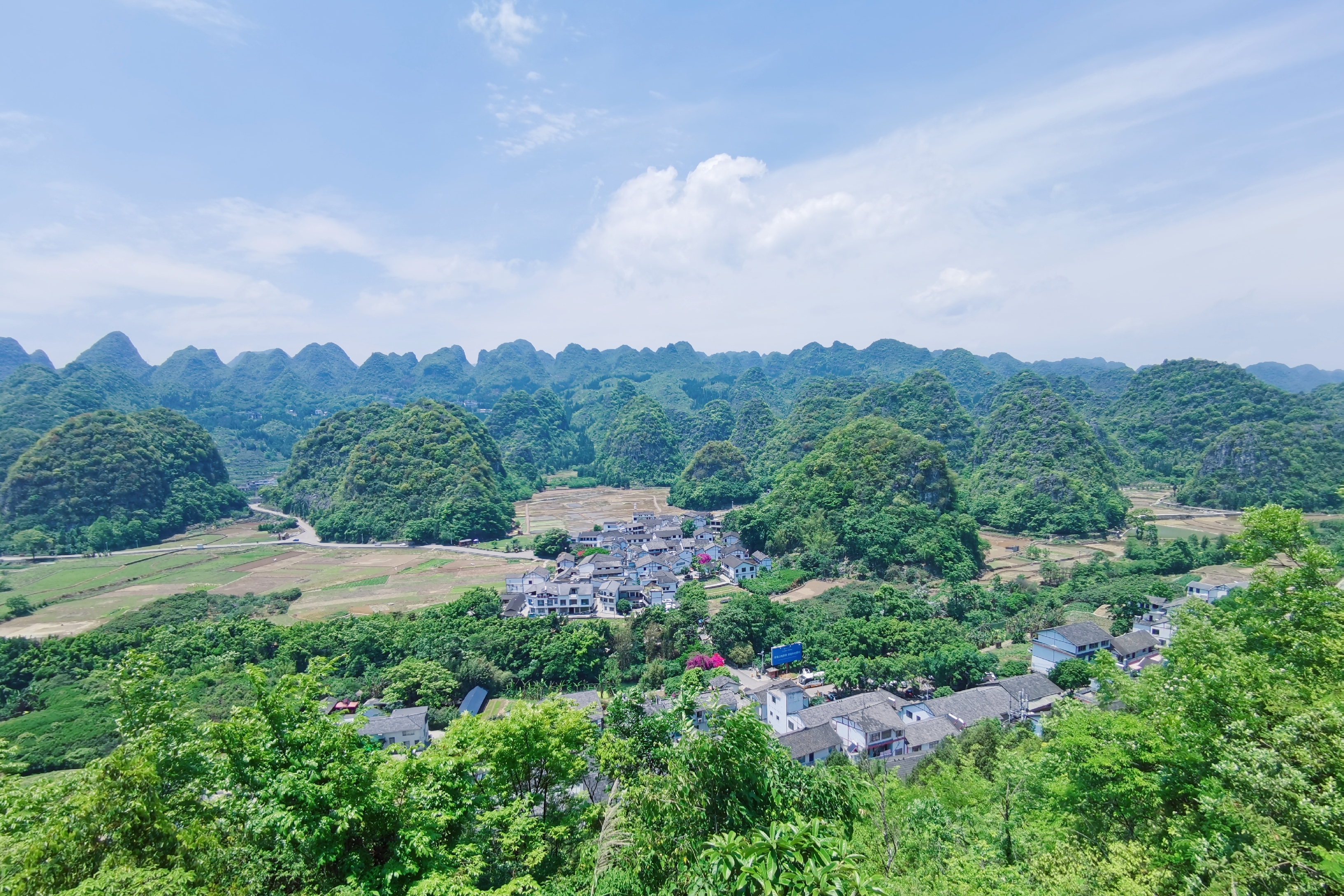 万峰林一手好牌，却没打好，这个4*级A**景区始终无法跨越的鸿沟