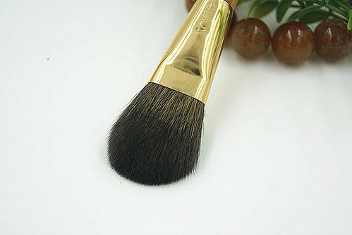 新手必看化妆刷的正确使用方法,新手化妆需要使用什么样的化妆刷