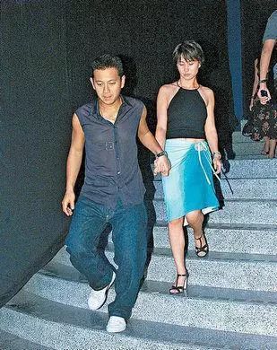 何超琼的传奇人生,何超琼的智慧与超凡的能力