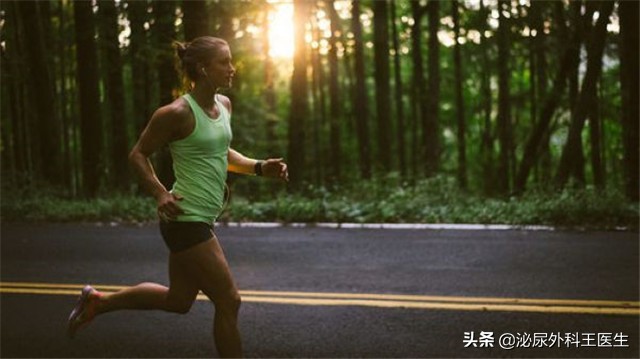 肛门潮湿瘙痒是湿热症状吗,肛门潮湿瘙痒还有味怎么治疗