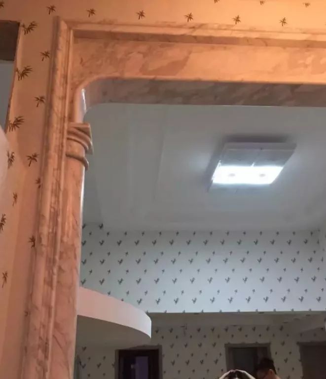 大理石极简垭口门套什么时候装,大理石垭口门套收边几公分好看