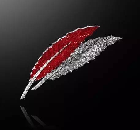 英国历史上最禁断的爱恋：国王退位，只为与她成婚