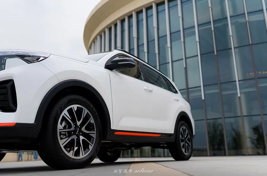 撩人的不只是颜值,换装途胜L同款1.5T动力,实拍解析智跑Ace