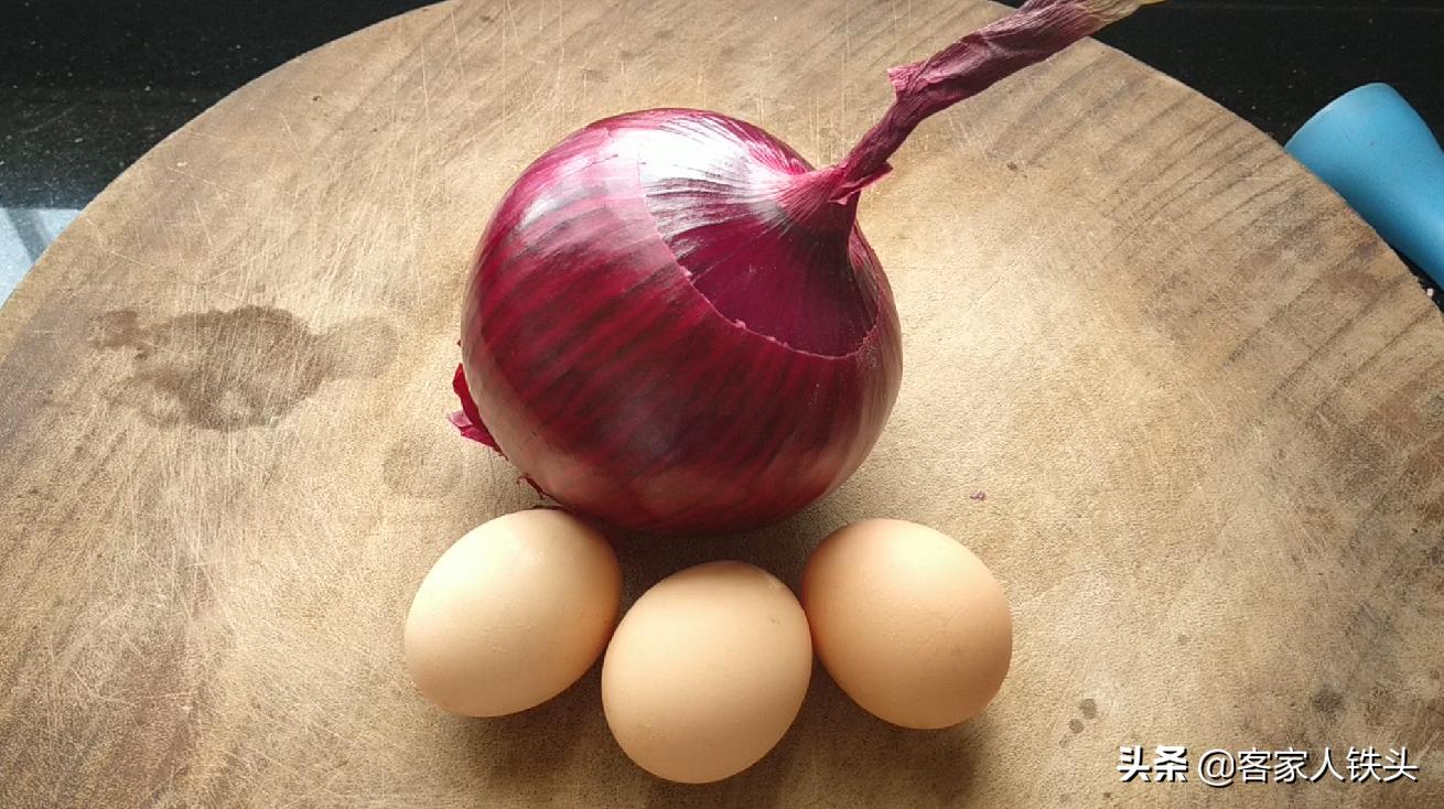 营养早餐简单做，1个洋葱3个蛋，楼下摆摊超火的鸡蛋香饼，真好吃