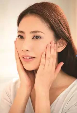 漱口的动作可以淡化法令纹吗,有法令纹做什么项目好