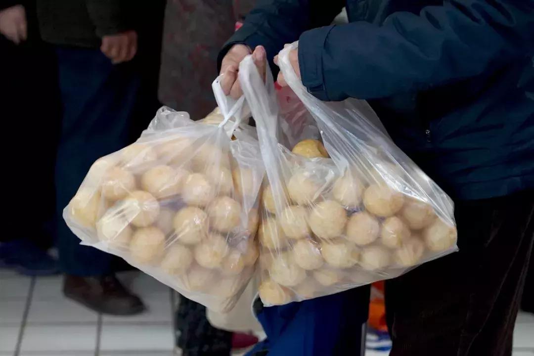 年味|带上小拖车跟我走!这里买年货实惠好吃