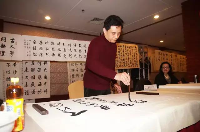 白龙马因为什么被贬下凡,演白龙马的马最后下场是什么