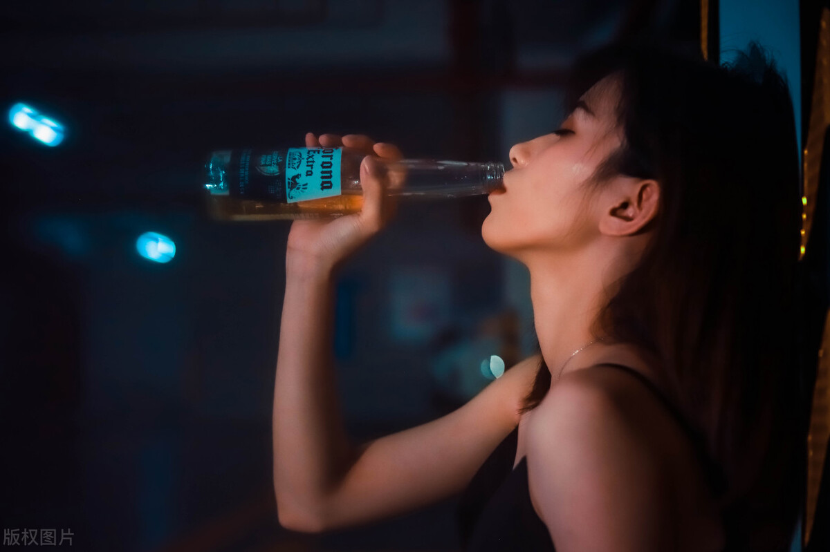 深夜的互述情丝让我明白美女的心思,如果没有这场突然的灾祸