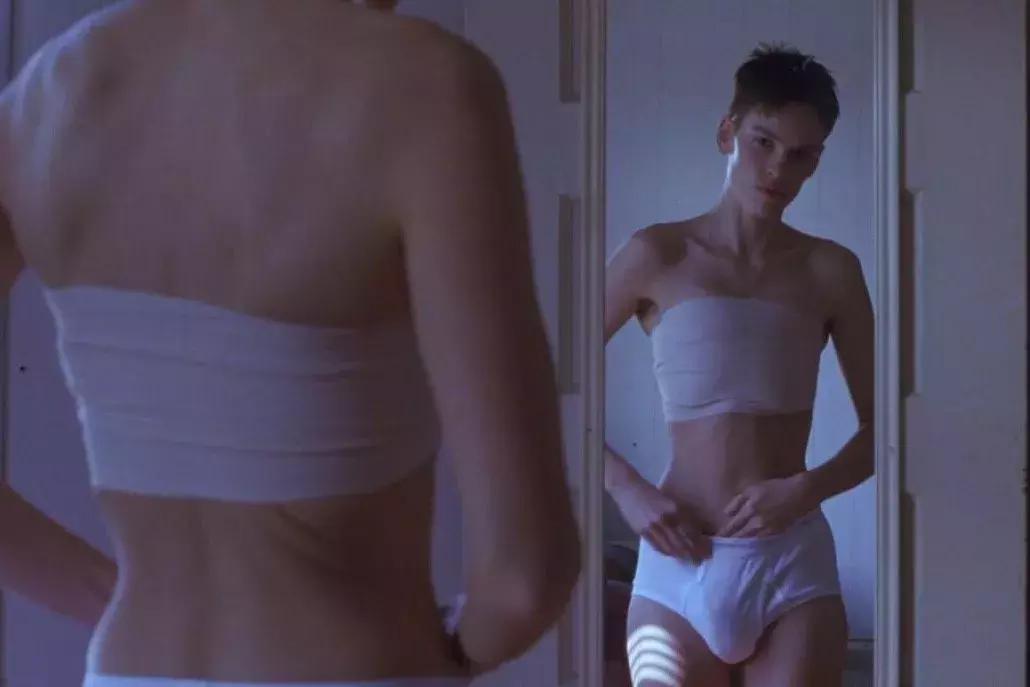 抱歉，这部被戛纳吹上天的影片，再过十年我们也不敢拍！