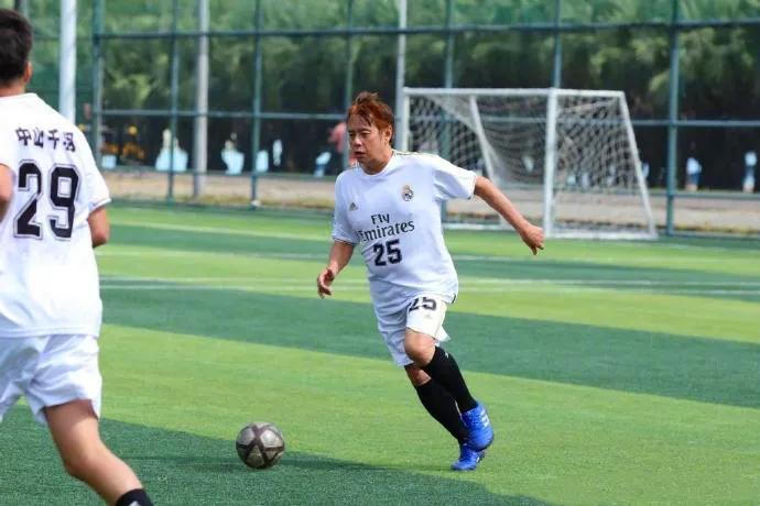 三王一后只剩谭咏麟,谭咏麟张国荣三王一后