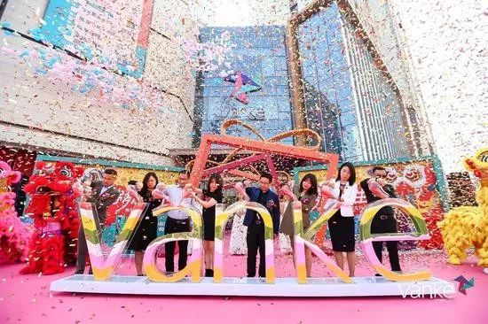 致敬郑州北龙湖,郑州暴雨感人瞬间致敬子弟兵