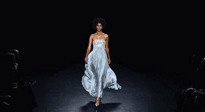 割*处私**保贞洁《沙漠之花》索马里超模反非洲女性割礼，太惨无人道