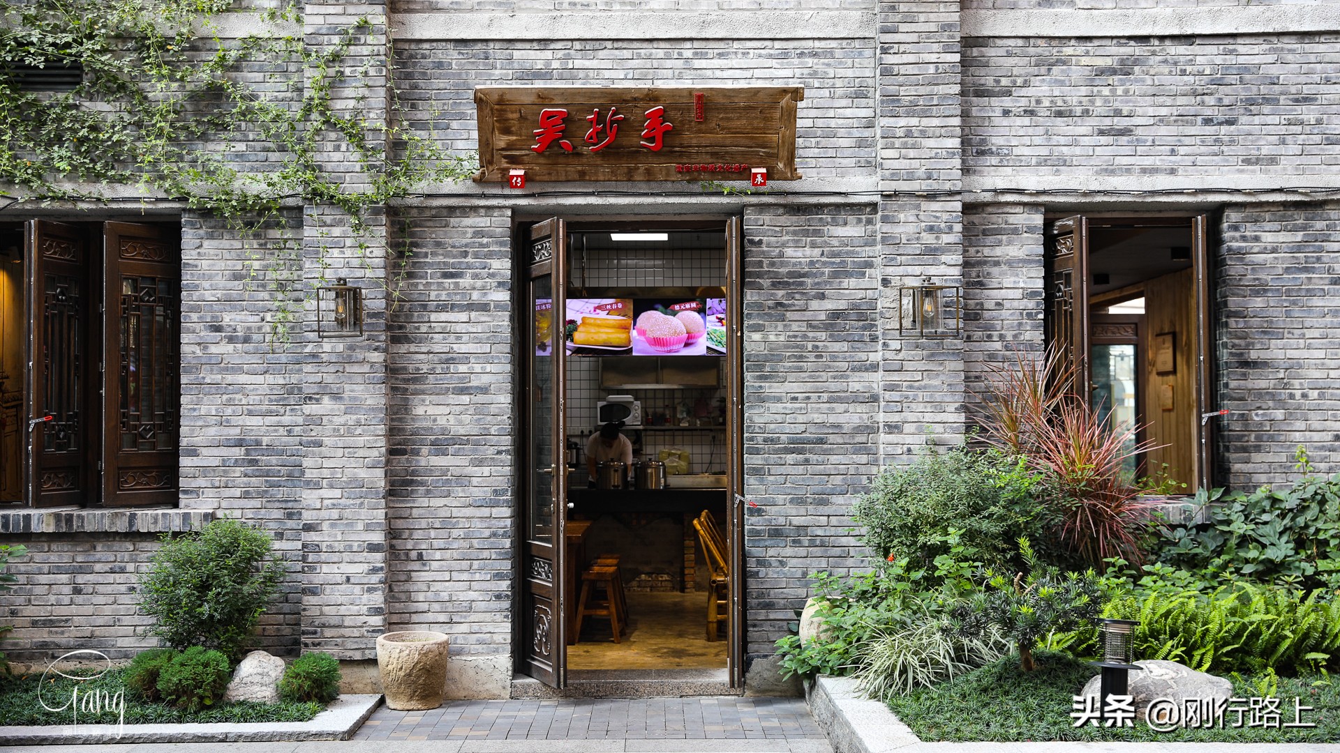 重庆山城老街图,重庆弹子石老街对比山城步道