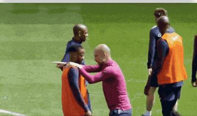 快乐男孩斯特林哪个国家的,斯特林有多快乐