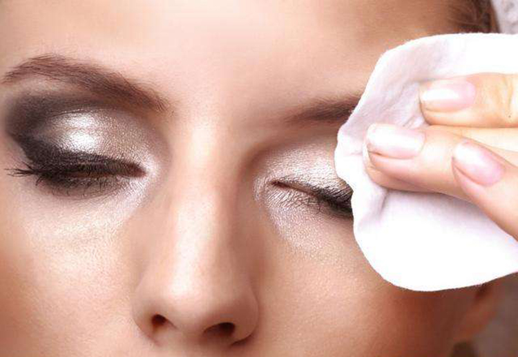 慢慢有了熊猫眼怎么回事,什么原因导致熊猫眼