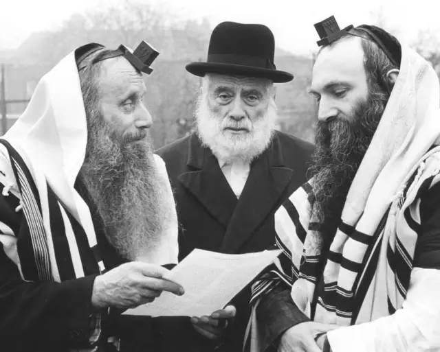 犹太人对欧洲人做过什么,当年犹太人在欧洲究竟做了什么