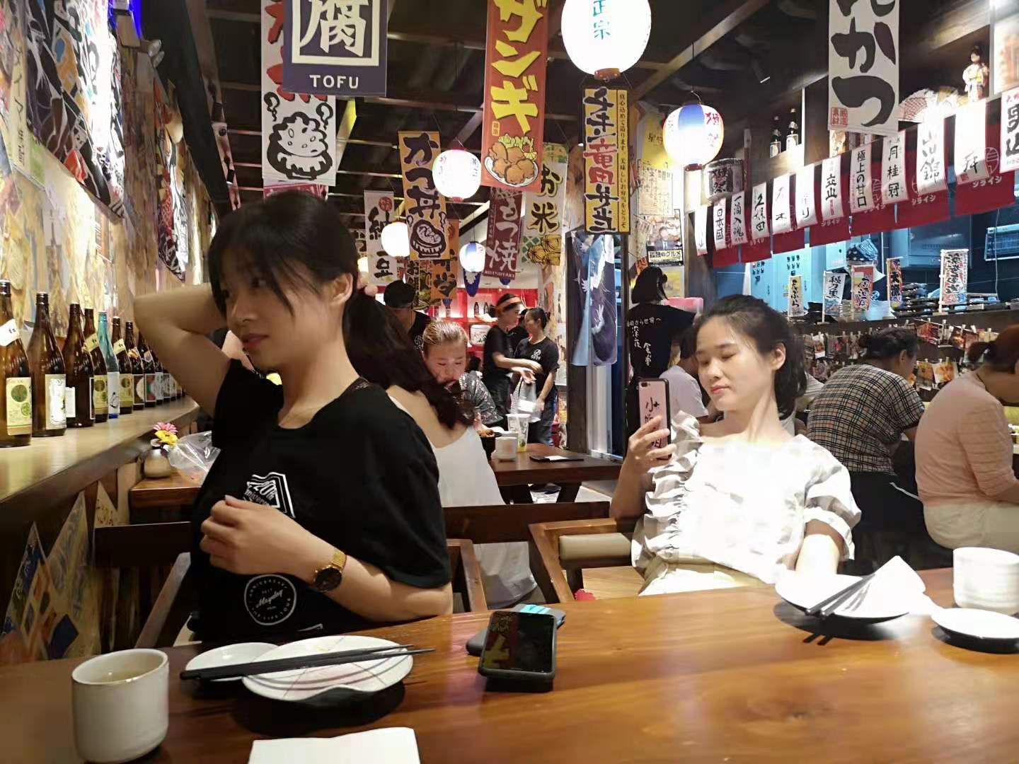 和甜的人相处,和你在一起空气都是甜的