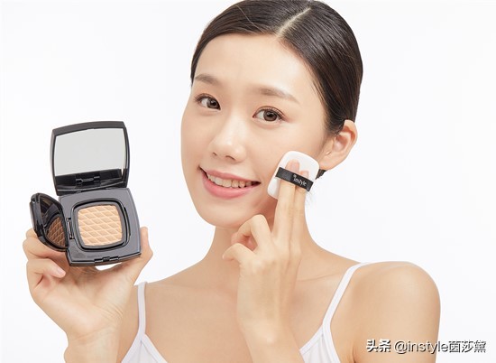 裸妆必备化妆品视频教程全集,大牌化妆品轻度裸妆步骤