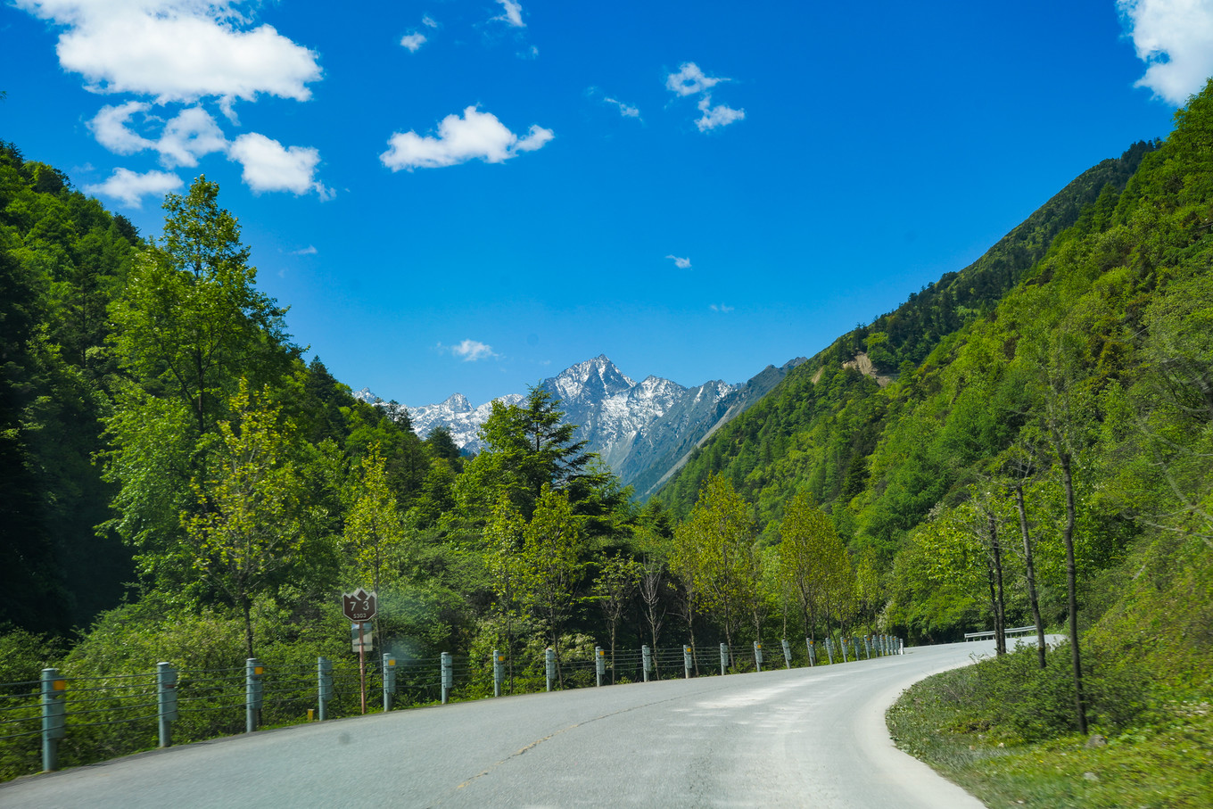 距离成都最近的户外天堂，这里比瑞士、阿尔卑斯还美