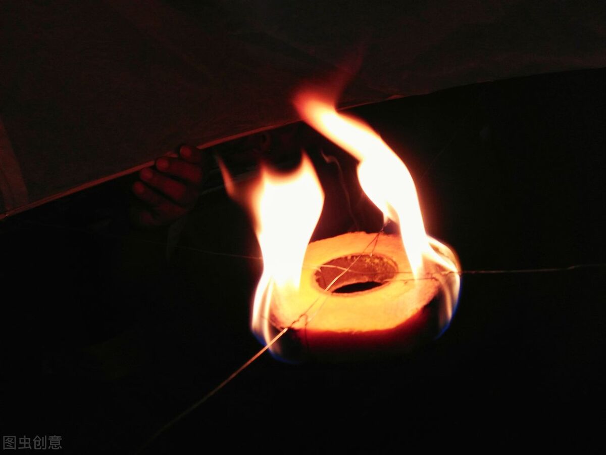 你家的燃气灶松手就灭吗,你家的煤气灶也会卡点吗