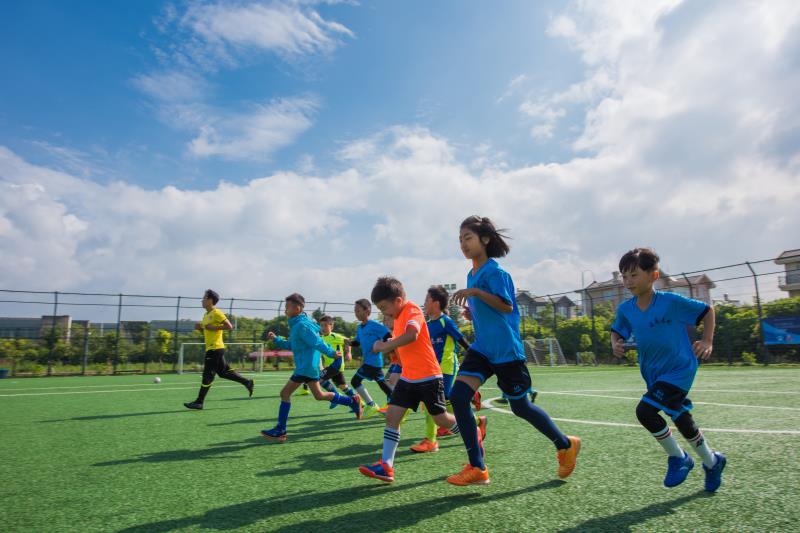 免费体验足球培训,免费体验足球课程